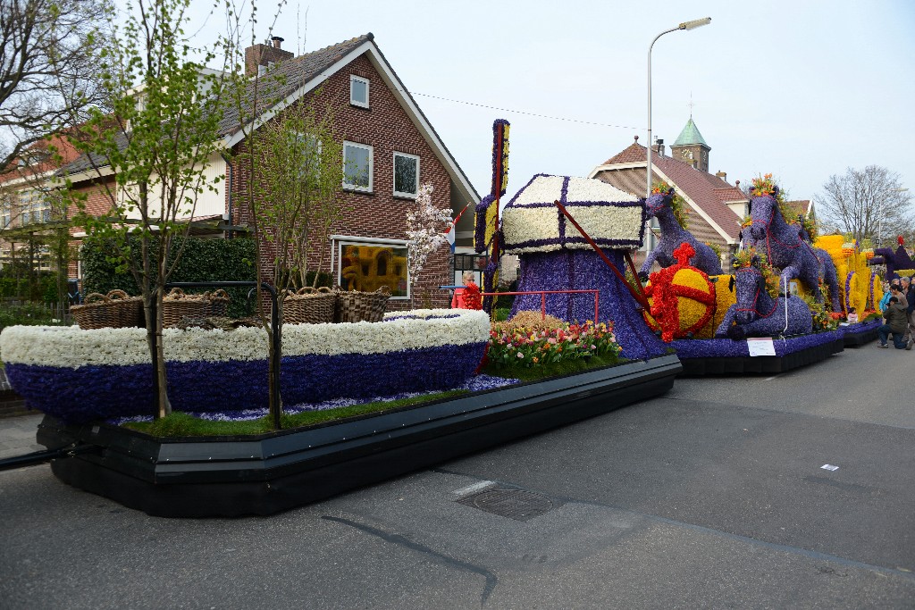 ../Images/Bloemencorso 2015 073.jpg